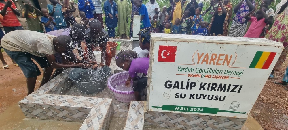 AFRİKA -MALİ ; Hayırsever kardeşimizin desteğiyle su kuyusu açılışlarımız devam ediyor .