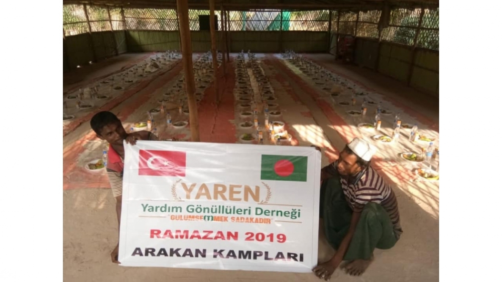 Arakan Kamplarında Kardeşlerimiz İçin İftar Sofraları