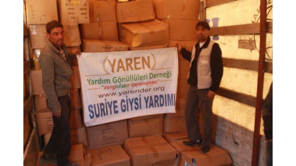 Suriye'de 27 Bin Adet Eşofman Dağıtıldı