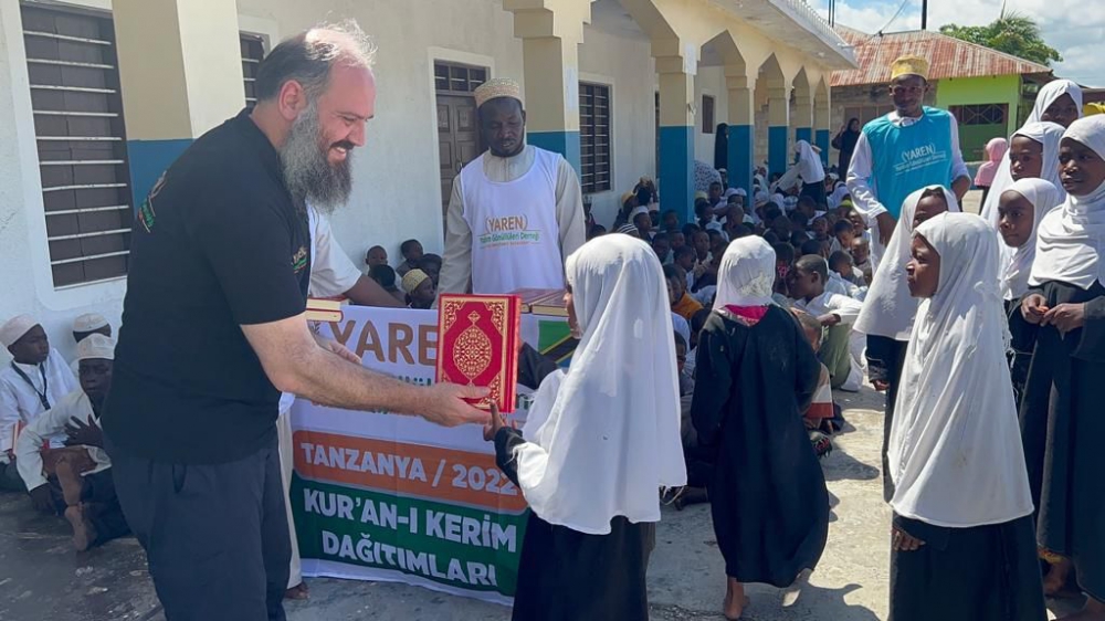 TANZANYADA'YIZ; GÖKSEL BİR SOFRA YANIMIZDA...